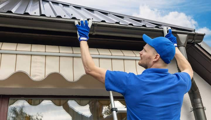 expert gutter installers in Arlington